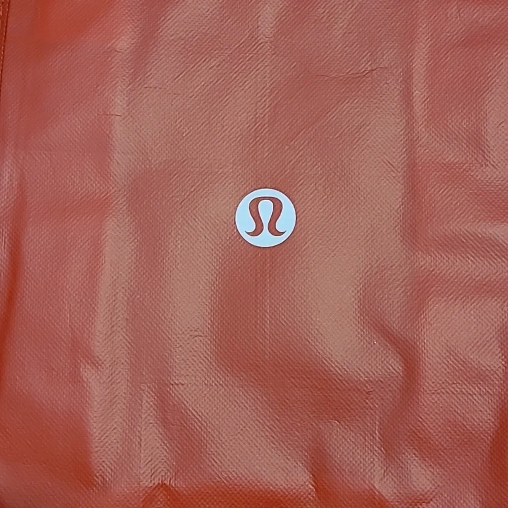 Lululemon reusable shopping bag, red
